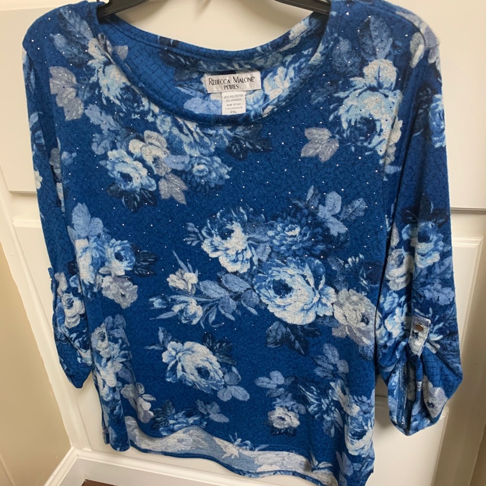 Blue with white roses blouse